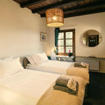 Great Iris 4 Bedrooms Private Pool Aghios Georgios Villa