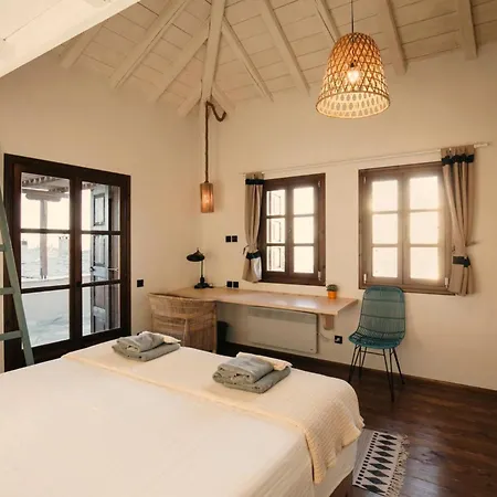 Great Iris 4 Bedrooms Private Pool * Pilion